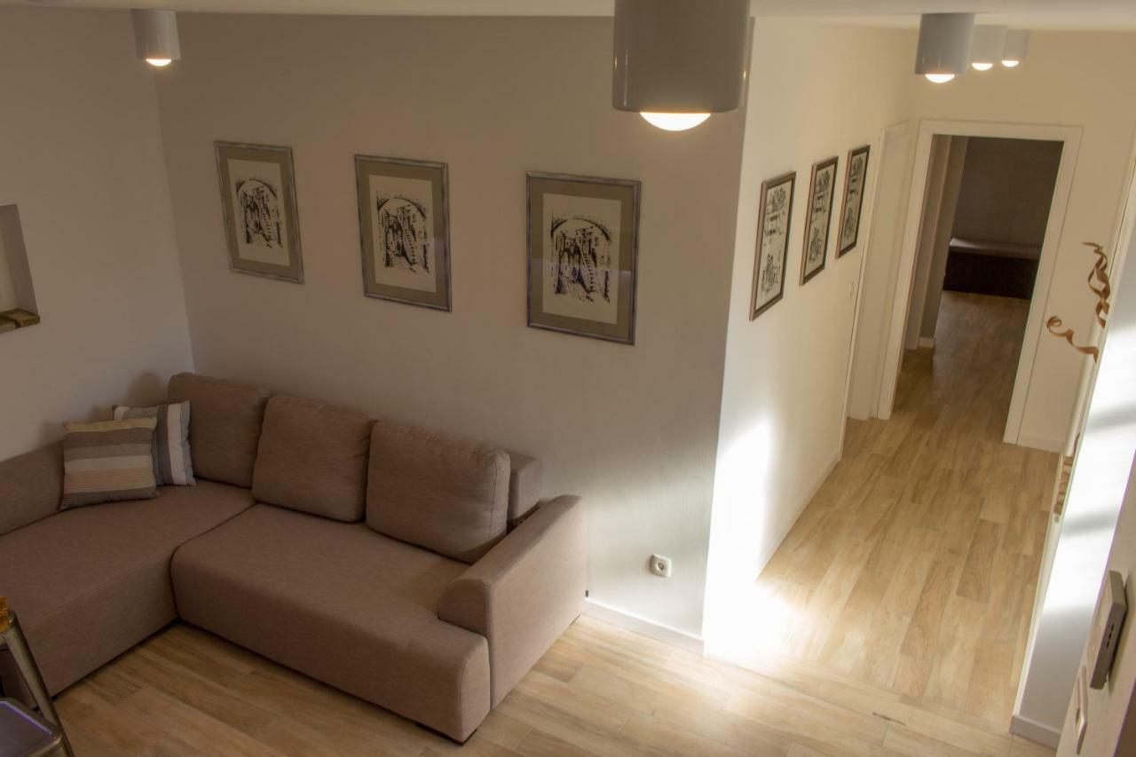 Apartment Old Town Mariolina Krk Town Buitenkant foto